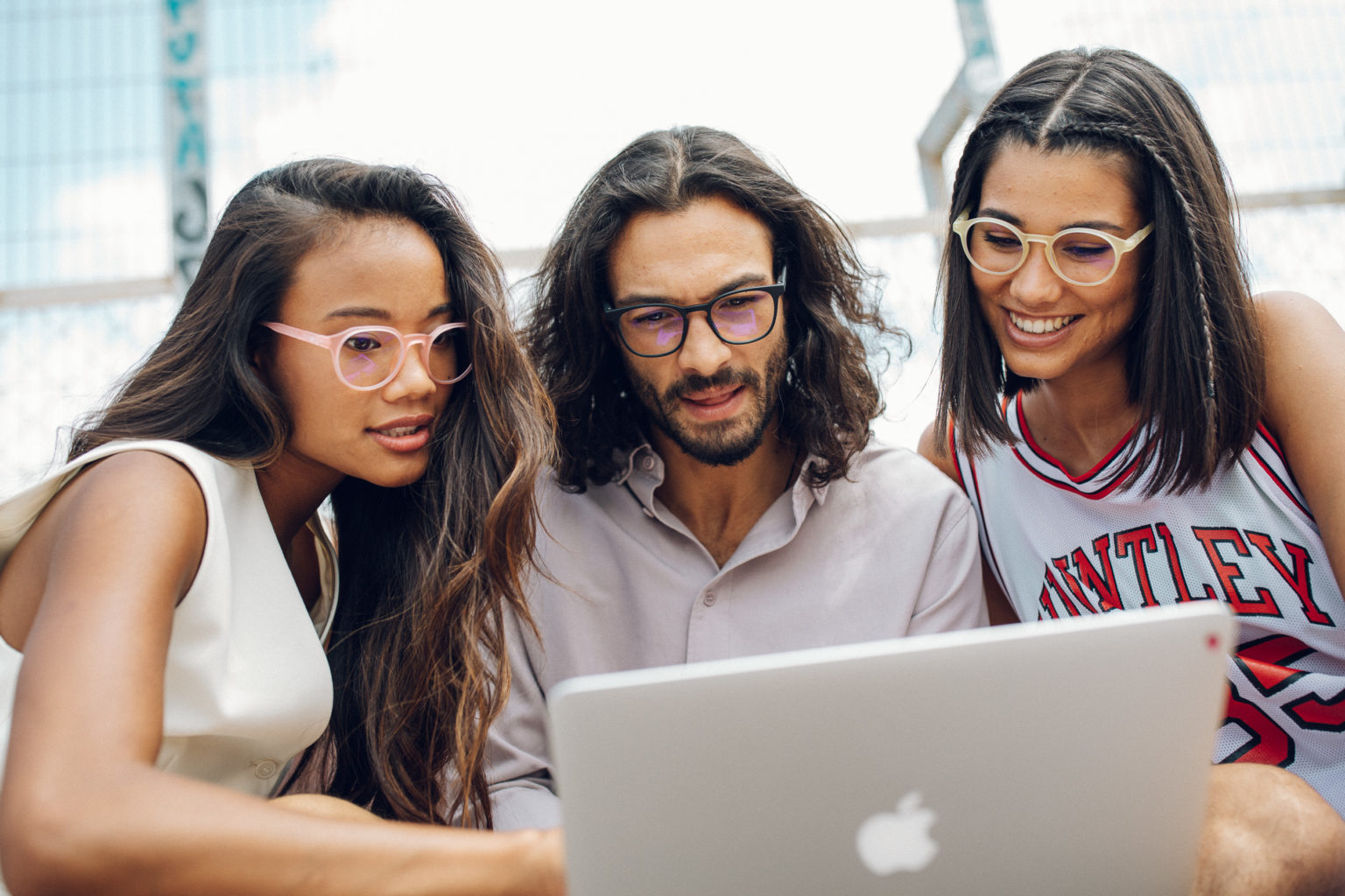 Can you Wear Blue Light Glasses without Prescription? BARNER