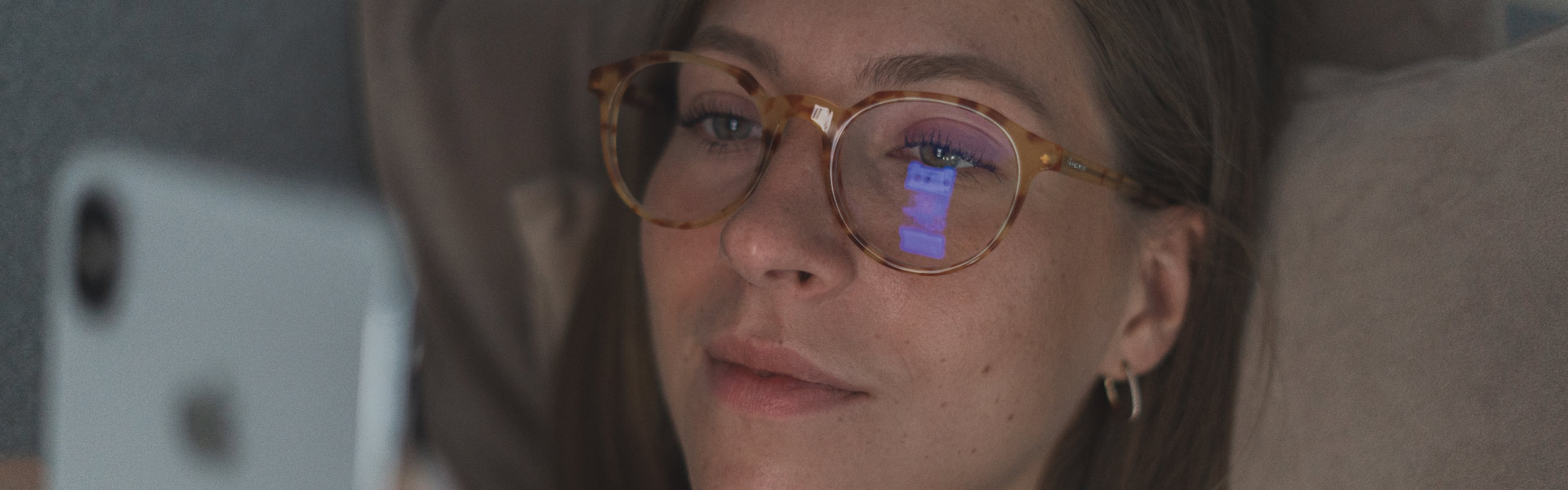 Sleep Glasses Benefits. For a Better Night’s Rest! BARNER