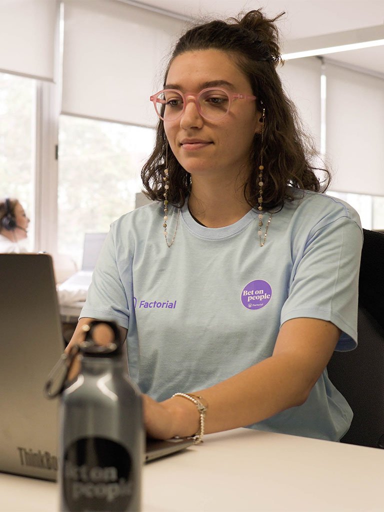 Factorial employee with Barner glasses